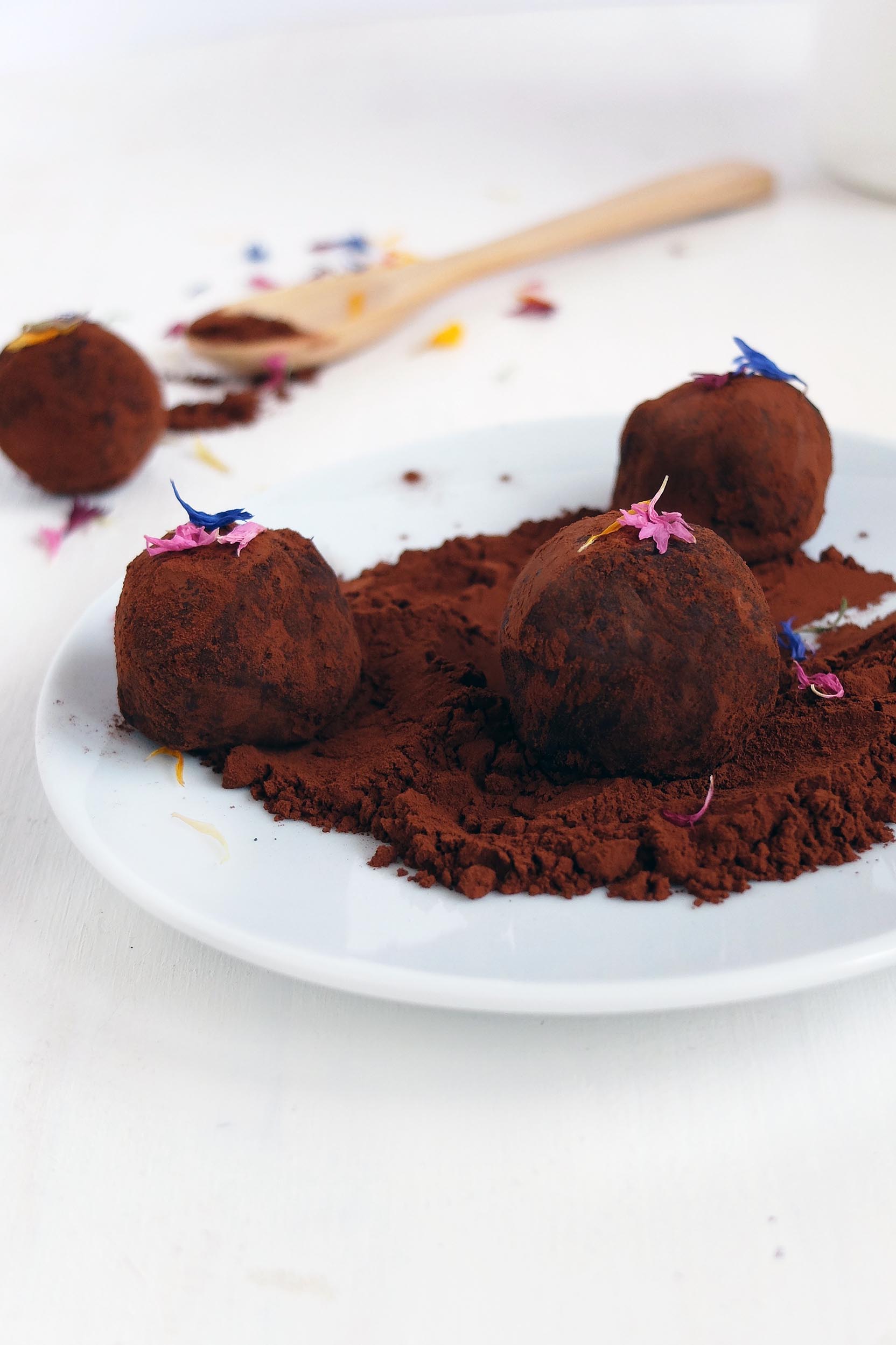 Healthy Chocolate truffles made in just 10 minutes