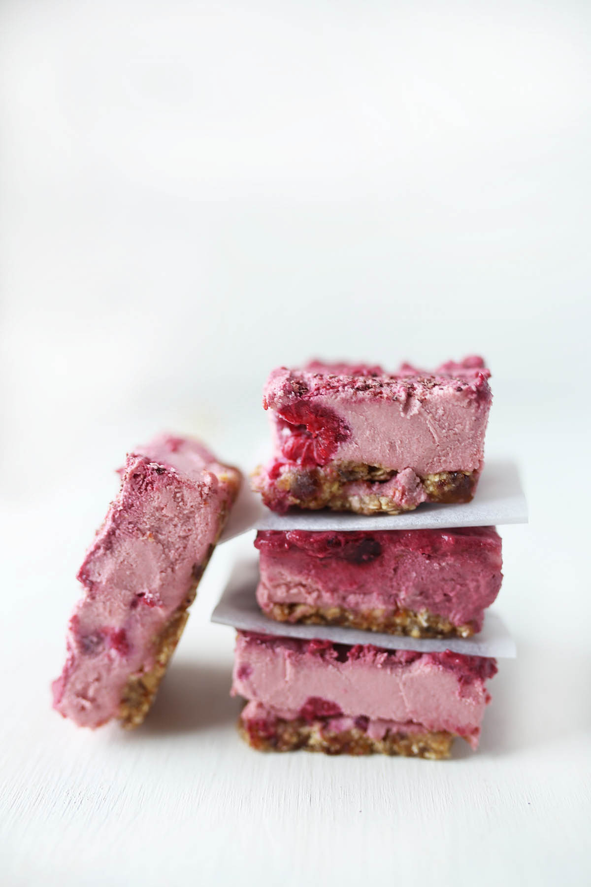 Raw Raspberry Cheesecake Bars